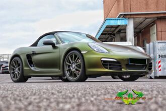 wrappsta.de-carwrapping-vollfolierung-porsche_boxter_xs-satin_metallic_hope_green-glanz_schwarz-incl_einstiege-11.jpg