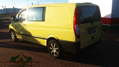 wrappsta.de_carwrapping-autofolierung_Mercedes-Vito_matt-schwarz_glanz-schwarz_01.jpg
