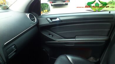 wrappsta.de_carwrapping-vollfolierung_Mercedes-gl_glanz-weiss_3d-carbon_14.jpg