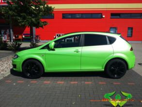 wrappsta.de_carwrapping_seat-leon_light-green-pearlescent_carbon_08.jpg
