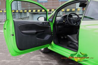 wrappsta.de-carwrapping-vollfolierung-opel_corsa_opc_line-wasabi_green-ravenblack_carbon_04.jpg