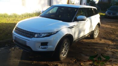 wrappsta.de_carwrapping-teilfolierung_range-rover_glanz-braun_dach_01.jpg