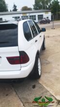 wrappsta.de_carwrapping-vollfolierung_BMW-x5_glanz-weiss_07.jpg