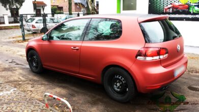 wrappsta.de_carwrapping_Golf-6_red-aluminium_07.jpg