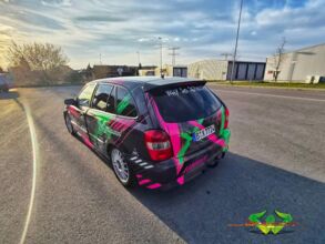 wrappsta.de-carwrapping-vollfolierung-mazda_323_f-digitaldruck-06.jpg