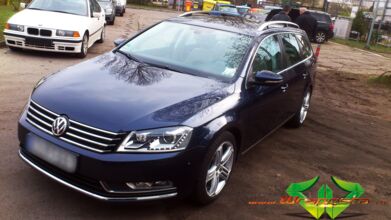 wrappsta.de_carwrapping-VW-Passat_matt-blue-metallic_01.jpg