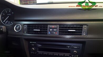 wrappsta.de_carwrapping-autofolierung_bmw-innenraum-3d-carbon_08.jpg