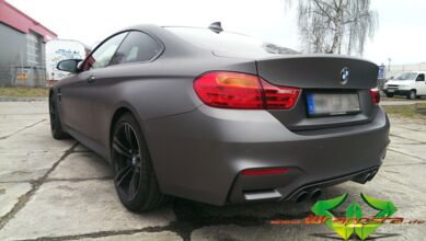 wrappsta.de_carwrapping-vollfolierung_BMW-M4_Charcoal-Matte-metallic_08.jpg