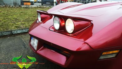 wrappsta.de_carwrapping-vollfolierung_corvette-c3-stingray_dark-red-metallic_03.jpg