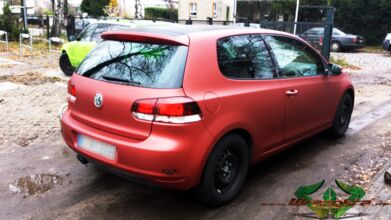 wrappsta.de_carwrapping_Golf-6_red-aluminium_01.jpg