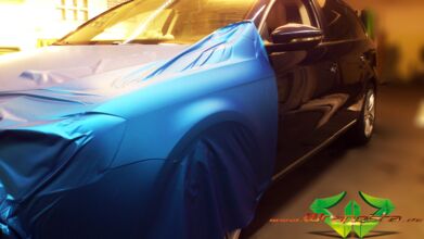 wrappsta.de_carwrapping-VW-Passat_matt-blue-metallic_04.jpg
