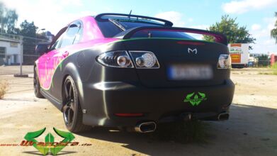 wrappsta.de_carwrapping-autofolierung_Mazda-6_pink_carbon_neongruen_07.jpg