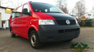 wrappsta.de_carwrapping-autofolierung_VW-T5_blut-rot_glanz-schwarz_12.jpg