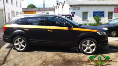 wrappsta.de_carwrapping-autofolierung_audi-q7_matt-schwarz_gold-orange_04.jpg