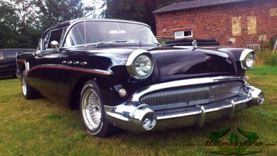 wrappsta.de_carwrapping-autofolierung_buick-roadmaster-1957_glanz-schwarz_15.jpg