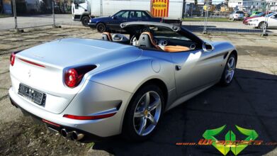 wrappsta.de_carwrapping-vollfolierung_ferrari-california-2016_matte-silber-16.jpg
