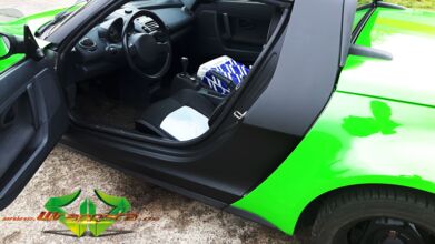 wrappsta.de_carwrapping-vollfolierung_smart-roadster_gruen-glanz_matte-schwarz_011.jpg