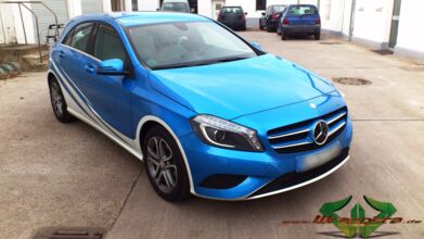 carwrapping_Mercedes-Aklasse_glanz-weiss_01.jpg