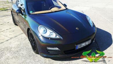 wrappsta.de_carwrapping-vollfolierung_Porsche-Panamera_Gloss-Morpheus-Black_03.jpg
