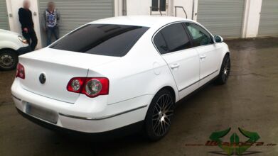 wrappsta.de_carwrapping_VW-passat-3c-glanz-weiss_09.jpg