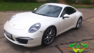 Porsche 911 carrera coupe - satin pearl white