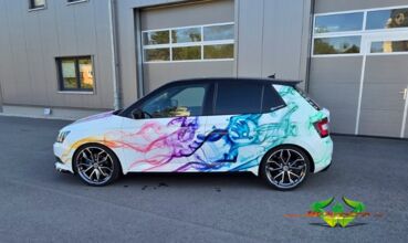 wrappsta.de-carwrapping-vollfolierung-Skoda_fabia_r5-Digitaldruck-01.jpg