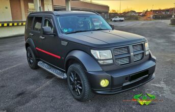 wrappsta.de-carwrapping-vollfolierung-dodge_nitro-matt_black-satin_red-08.jpg