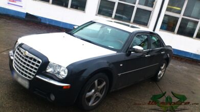 Chrysler 300 C - weiß Carbon