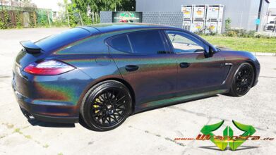 wrappsta.de_carwrapping-vollfolierung_Porsche-Panamera_Gloss-Morpheus-Black_11.jpg