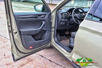 wrappsta.de-carwrapping-vollfolierung-Skoda_Kodiaq-matt_khaki_green-ravenblack_carbon-scheibentoenung-10.jpg