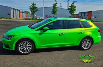 wrappsta.de-carwrapping-vollfolierung-seat_leon_st-kelly_green-08.jpg