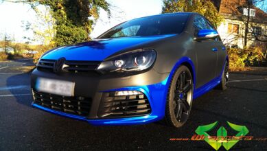 wrappsta.de_carwrapping-VW-R_blue-chrome_03.jpg