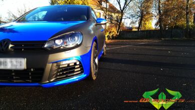 wrappsta.de_carwrapping-VW-R_blue-chrome_05.jpg