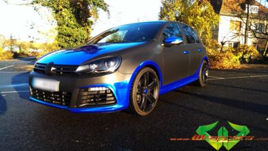 wrappsta.de_carwrapping-VW-R_blue-chrome_08.jpg