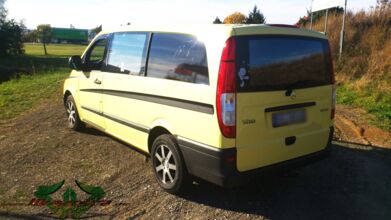 wrappsta.de_carwrapping-autofolierung_Mercedes-Vito_matt-schwarz_glanz-schwarz_06.jpg