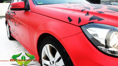 wrappsta.de_carwrapping-vollfolierung_Mercedes-c-klasse-frozen-red-chrome_11.jpg