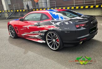 wrappsta.de-carwrapping-camaro-true_blood-blue_gem-white_pearl-metall_silver-05.jpg