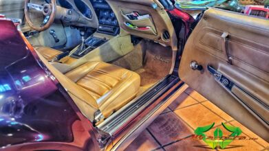 wrappsta.de-carwrapping-vollfolierung-Corvette_c3_stingray-madeira_red-stealth_tundra-07.jpg