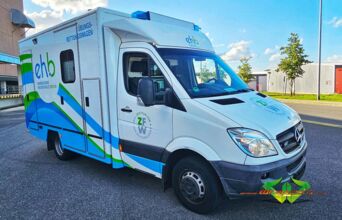 wrappsta.de-carwrapping-vollfolierung-mercedes_rtw-Werbedesign-02.jpg