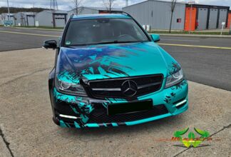 wrappsta.de-carwrapping-vollfolierung-mercedes_t_model-ultimate_black_gloss-emerald_green-03.jpg