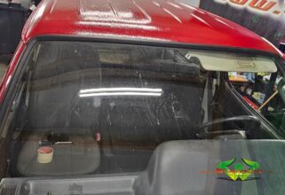 wrappsta.de-carwrapping-vollfolierung-toyota_hiace-gloss_burgundy-beschriftung-03.jpg
