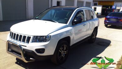 wrappsta.de_carwrapping-autofolierung_jeep-compass_glanz-weiss_05.jpg