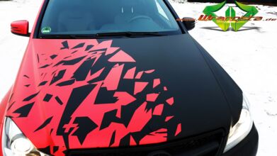 wrappsta.de_carwrapping-vollfolierung_Mercedes-c-klasse-frozen-red-chrome_16.jpg