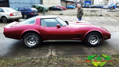wrappsta.de_carwrapping-vollfolierung_corvette-c3-stingray_dark-red-metallic_14.jpg
