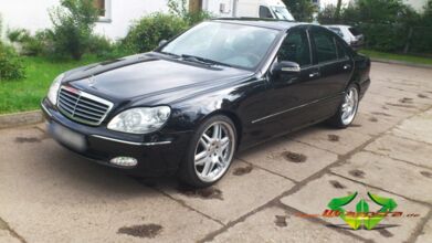 wrappsta.de_carwrapping_mercedes_brabus_glanz-weiss_01.jpg