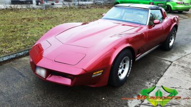 wrappsta.de_carwrapping-vollfolierung_corvette-c3-stingray_dark-red-metallic_20.jpg