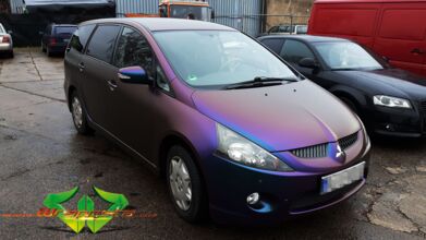 Mitsubishi Grandis 2005 - Rushing Riptide Cyan Purple