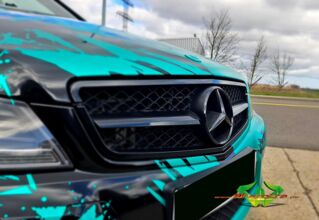 wrappsta.de-carwrapping-vollfolierung-mercedes_t_model-ultimate_black_gloss-emerald_green-17.jpg