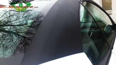 wrappsta.de_carwrapping-autofolierung_Peugeot-206-cc_glanz-weiss_schwarz-carbon_11.jpg