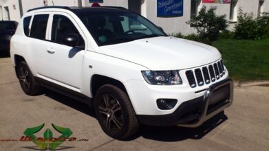 wrappsta.de_carwrapping-autofolierung_jeep-compass_glanz-weiss_03.jpg